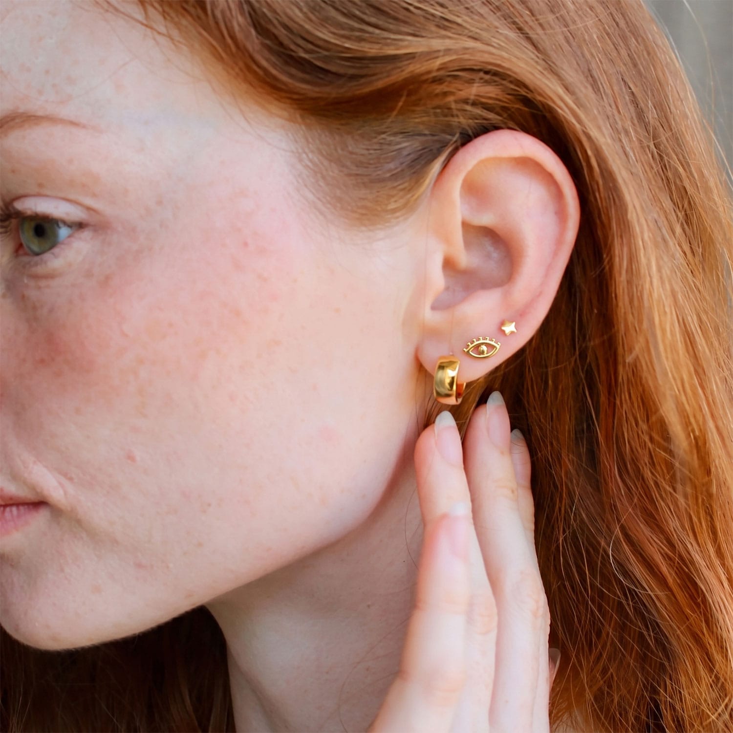 Eye Stud Earrings